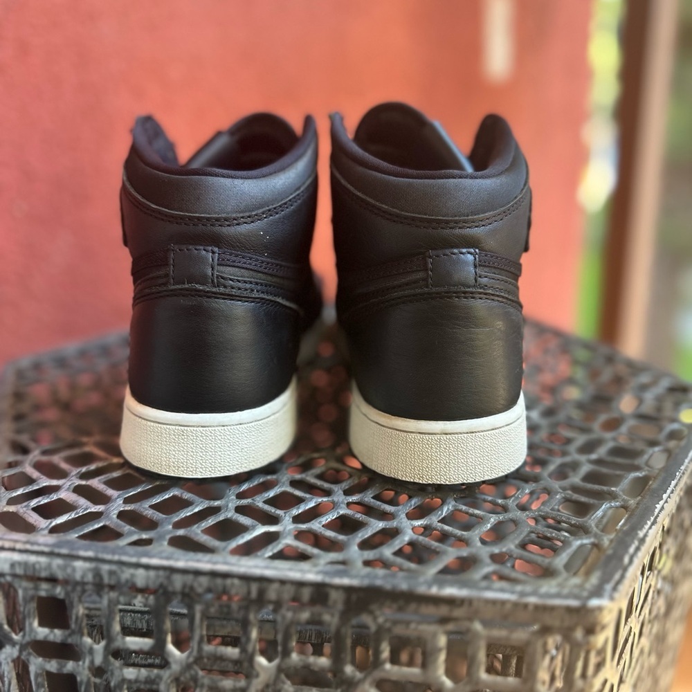 Air Jordan 1 Retro High OG Young Kids - Picture 5 of 16